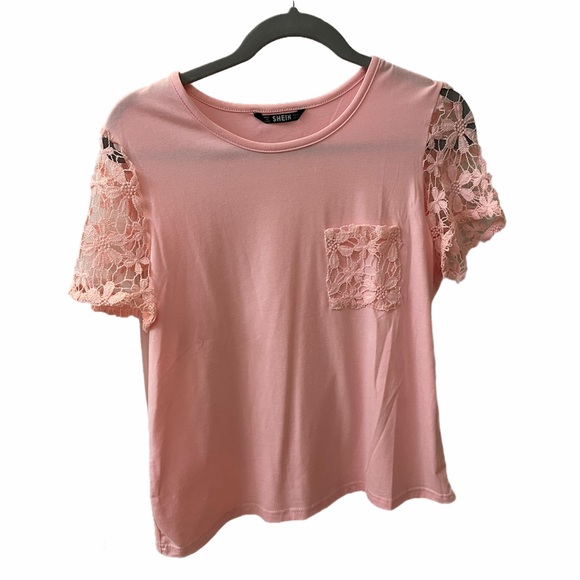Shein lace sleeve and pocket t shirt - Picture 3 of 3